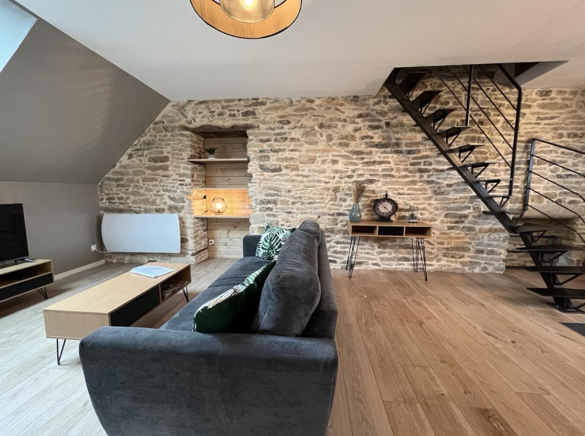 Les Pierres De Symphorien - Parking Gratuit Apartment Vannes Bagian luar foto